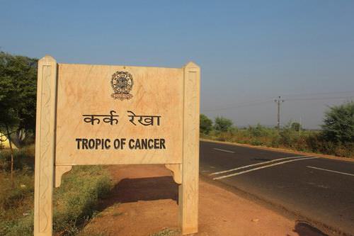3553678-1521415863-42-66-Tropic_of_cancer_passes_through_Madhay_Pradesh.jpg