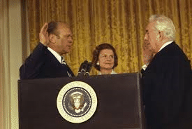 575936-1430009710-95-23-gerald_ford_oath_of_office.png