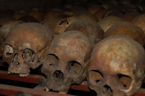 3553678-1528333641-81-84-640px-Rwandan_Genocide.jpg