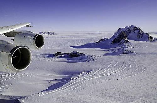 3553678-1529450283-43-97-Marie_Byrd_Land, _West_Antarctica_by_NASA.jpg